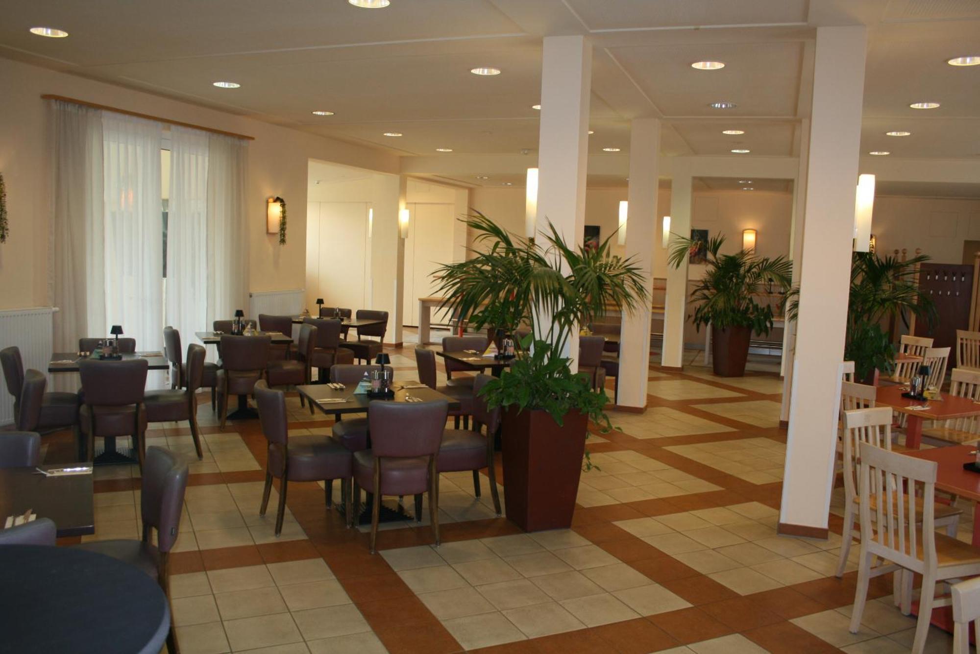 Jufa Hotel Im Brueckenkopfpark - Juelich Buitenkant foto